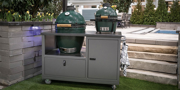 Rock Run Cabinetry Aluminum Grill Cart shown in Grey Speckle and Silvervein