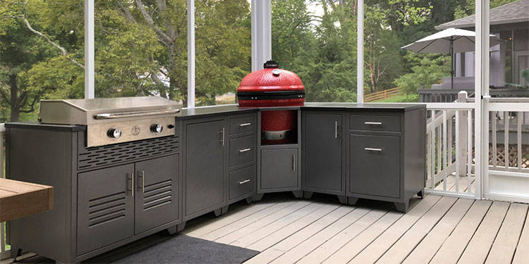 Rock Run Cabinetry Aluminum Outdoor Kitchen Cabinets shown in Sam Gray Hammer