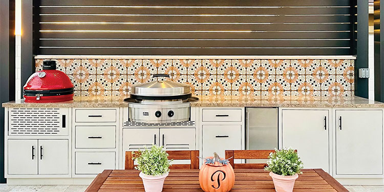 Rock Run Cabinetry Aluminum Outdoor Kitchen Cabinets with Grillm shown in Sandstone