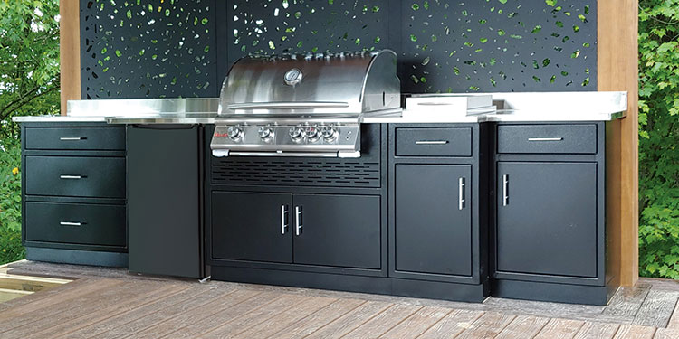 Rock Run Cabinetry Outdoor Kitchen Cabinets shown in Glossy Black Texture