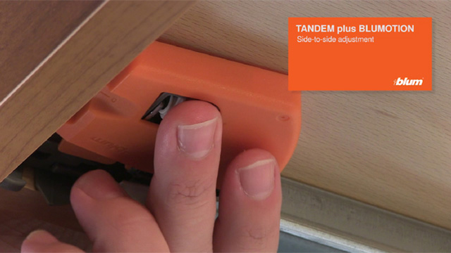 TANDEM plus BLUMOTION Side to side adjustment video